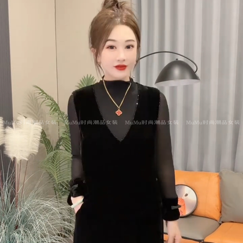 Spring and Autumn Style Heavy Beaded Black Velvet Vest Jacket for Women, V-Neck Pullover Vest, Loose Fit to Cover the Body