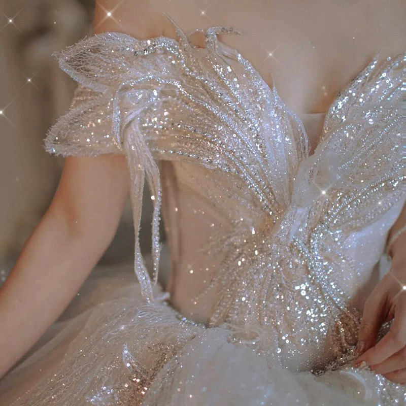 Wedding dress 2021 new bride main yarn shoulder luxury heavy industry design advanced sense big tailing court style high end