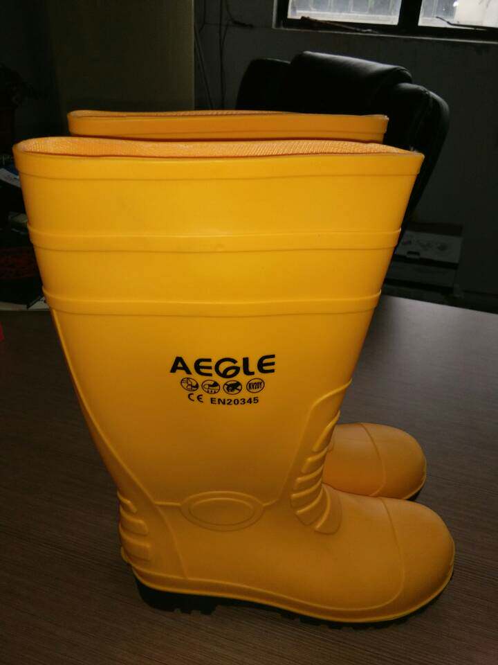 Oyi Ko KV20Y Protective Boots (Anti-Smash Anti-Stab Antistatic) PVC Industrial Safety boots 60700104