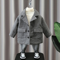 Boys woolen coat autumn and winter 2024 new childrens mid-length tartan coat baby quilted top