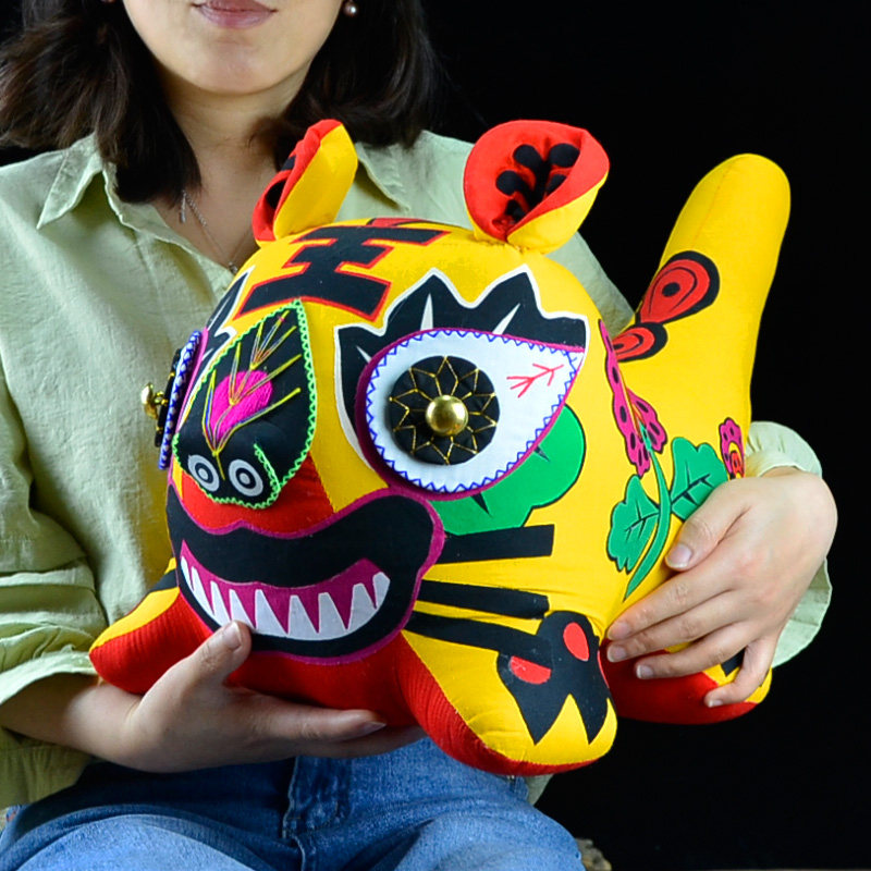 Folk craft gift decoration handmade cloth tiger extra large town house tiger home decoration baby full moon gift shock