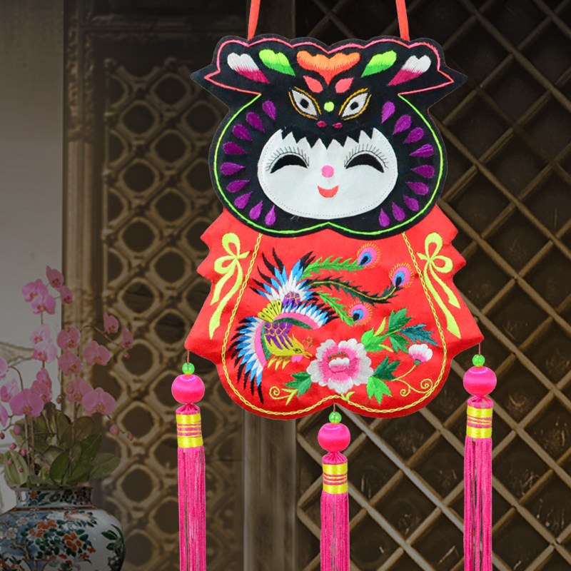 Handicrafts embroidery decoration decoration auspicious doll folk folklore Chinese style small gifts