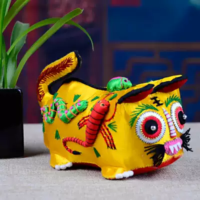 Five poison cloth tiger folk craft gift decoration tiger pillow Baby Baby Full Moon small gift fabric shock decoration