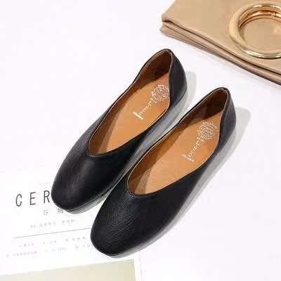 2020 new women's shoes flat bottom women's toe shoes shallow mouth flat heels simple retro all-match Korean casual grandma shoes