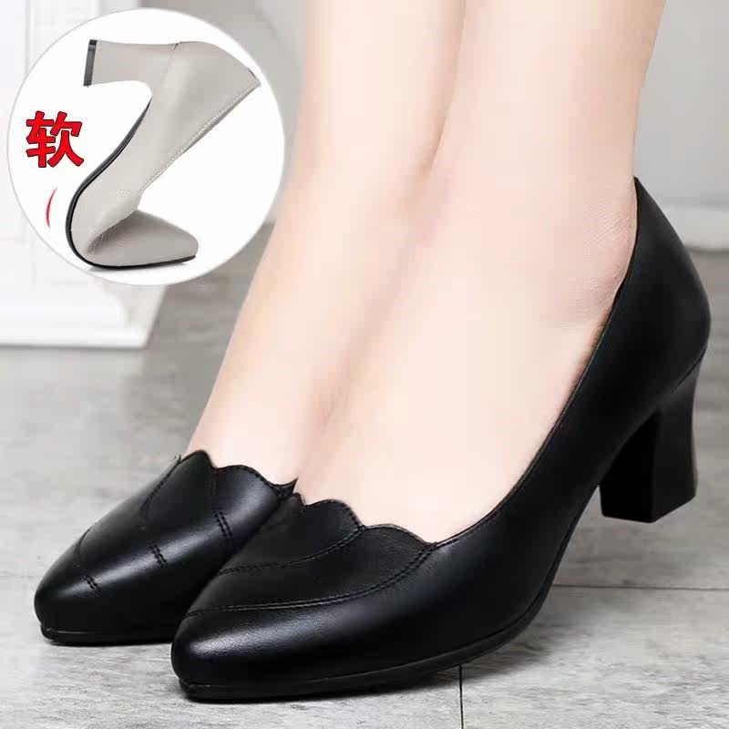Women's leather shoes middle-aged mother small high-heeled middle-aged and elderly two-wear casual shoes four seasons shoes square mouth shallow mouth woman