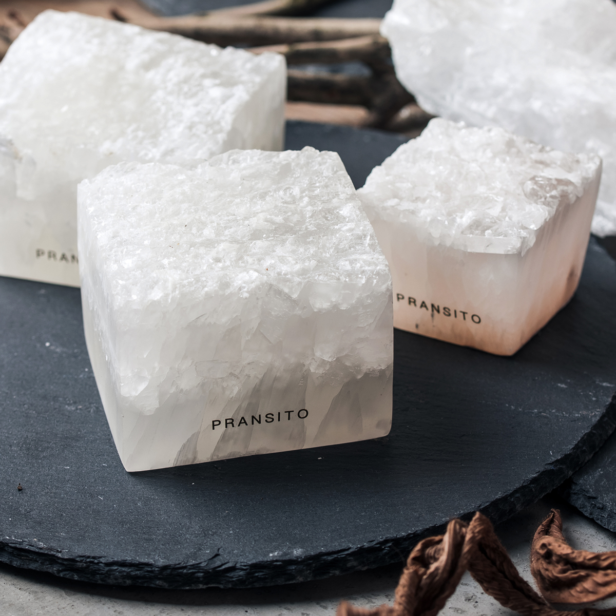 Meta-ferry small Arctic ore Fragrant Stone Pendulum with incense Essential Oils Bedside No Fire scented atmosphere Home Lasting Girls