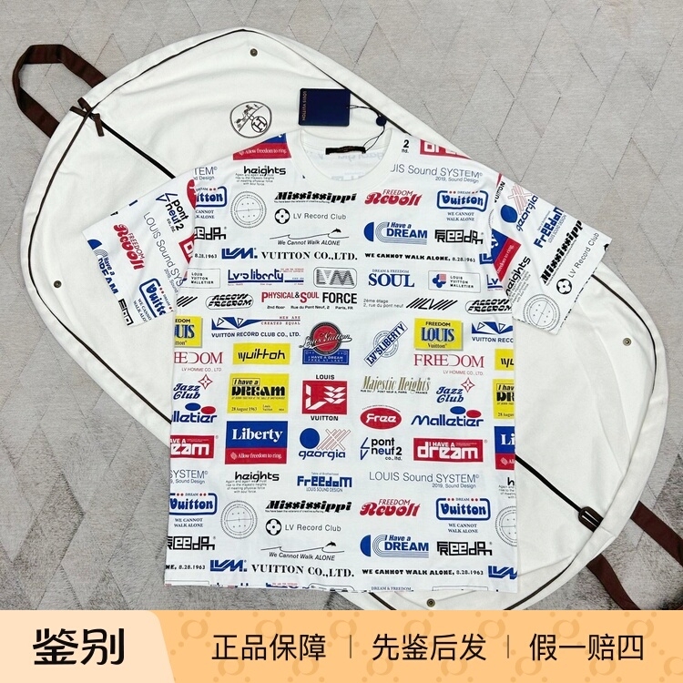 Louis Vuitton Men's Short-Sleeved T-Shirt with Full-Print Slogans, Loose-Fitting, Fashionable, Light Luxury and Trendy