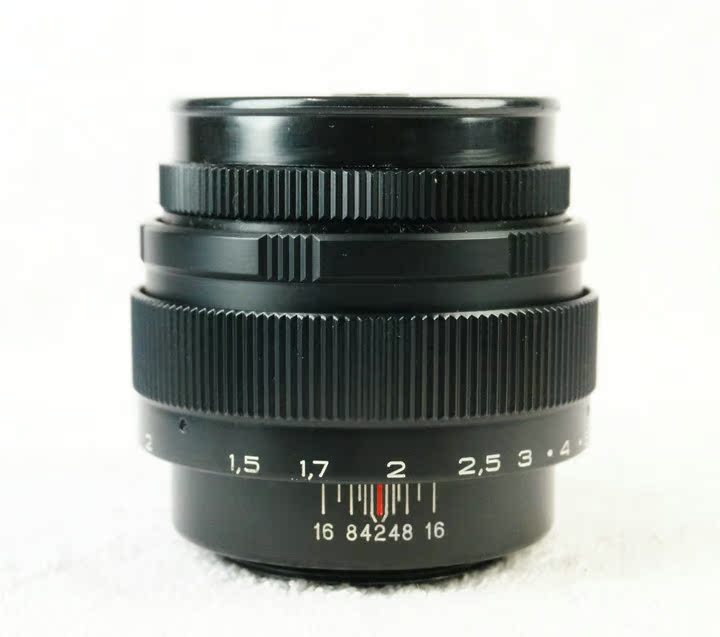 Nga Jupiter-9 85mm f2 M42 port phiên bản màu đen ống kính DSLR full frame