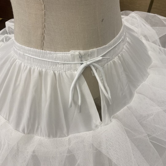 Mariage de la mariée soutien violent robe de mariée jupon nuages ​​performance super moelleuse 7 acier 2 cercles de fils soutien de jupe réglable à sept os pour les femmes