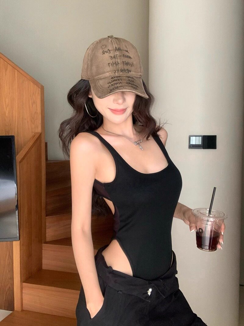 Боди/брюки 夏季辣妹纯欲性感美背百搭女款小吊带连衣背心修身显瘦一体带胸垫