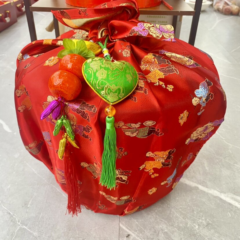 Children and grandchildren barrel bag red and green 100 subgraph bag generation from generation to bag accompanied by wedding toilet bag Wenzhou wedding special bag-Taobao