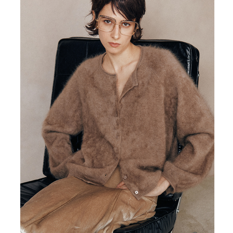 【Comparable to Real Fur】100% Cashmere Versatile Round Neck Raglan Sleeve Brushed Knit Cardigan Top for Women