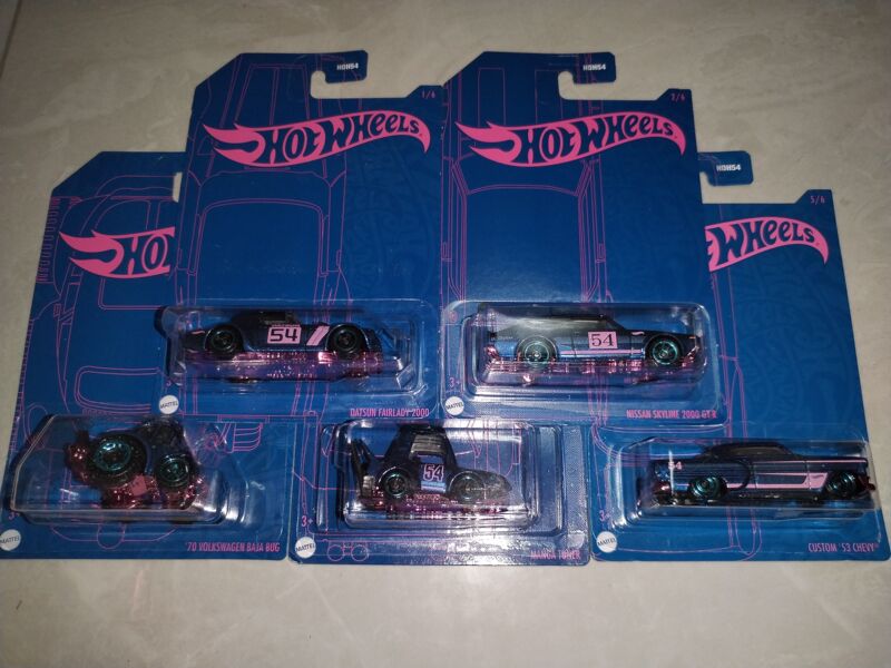 Hot Wheels 54Th Anniversary Black Gold Set Beetle Q Car, Nissan 2000 Gtr, Datsun, Drifters Hot Wheels 54Th Anniversary Black Gold Set Beetle Q Car, Nissan 2000 Gtr, Datsun, Drifters