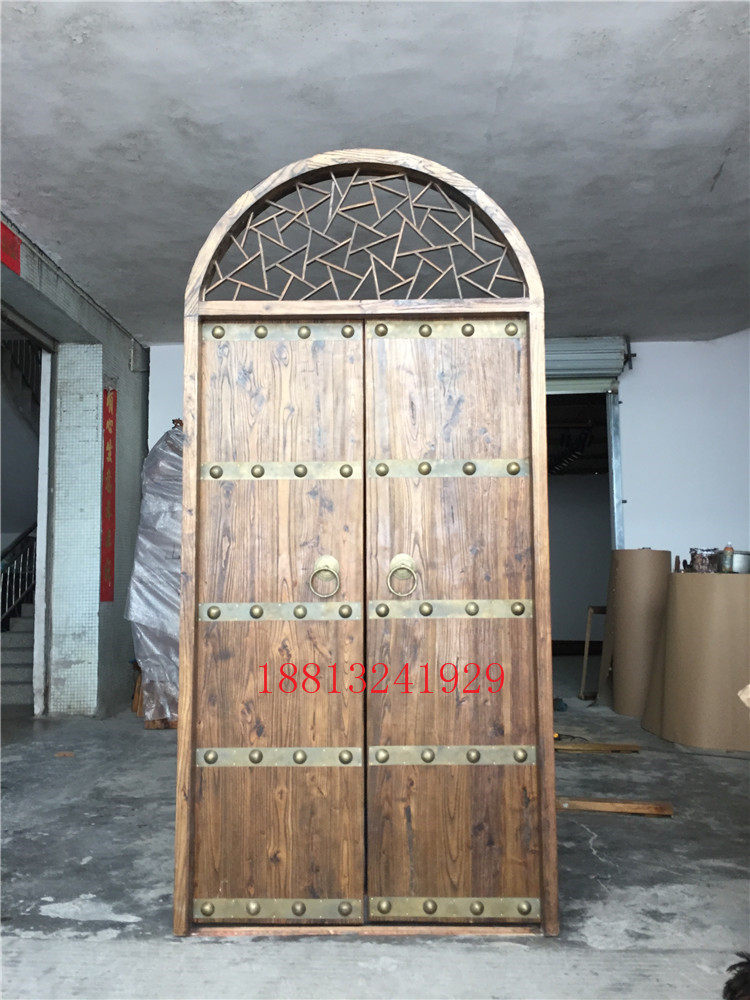 Old Elm Wood Chinese Style Villa Gate Flower Lattice Door Ordering Bronze domed dome into the door log door solid wood gate 
