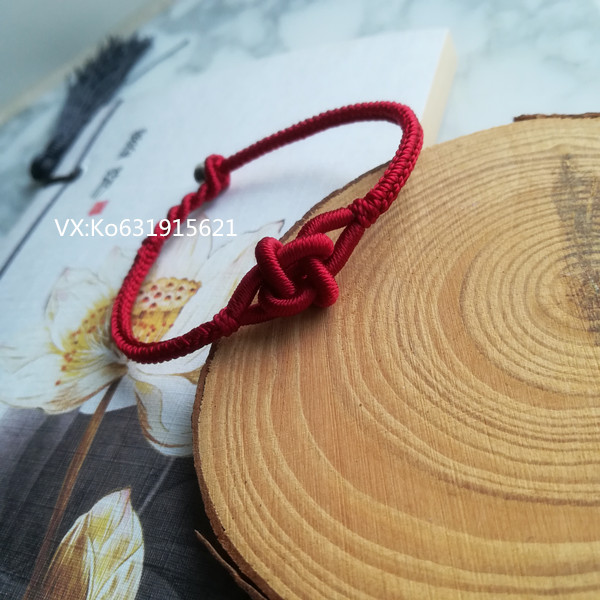 SpongeBob Hòa bình Nút thắt tay Vòng đeo tay Peach Blossom Wang Care Red Rope Dệt Cặp đôi chân dây thừng Vòng chân rượu vang đỏ - Vòng chân lắc chân vàng pnj