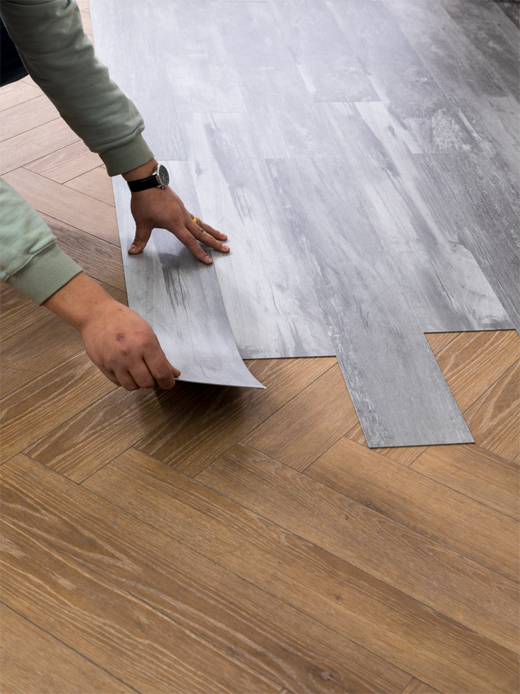 PVC self-adhesive floor sticker Self-adhesive imitation wood grain plastic self-paving home leather pad thickened wear-resistant waterproof assembly
