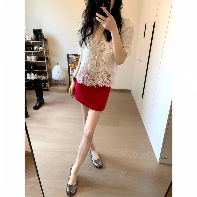 2026 Spring/Summer New Silk and Ramie Lace Patchwork Puff Sleeve Shirt for Women, Versatile Slimming Commuter Blouse
