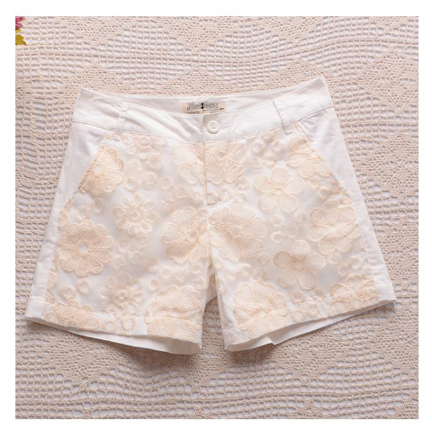 Mùa hè mới phụ nữ thời trang hoang dã giảm ren thêu quần short quần short nữ kaki