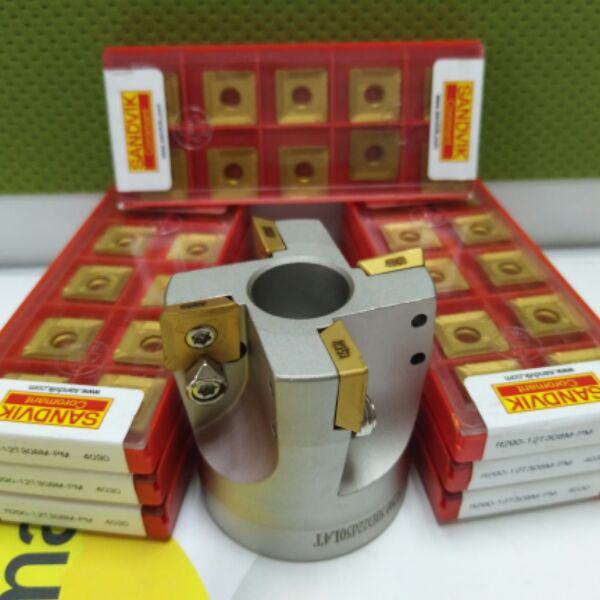 Sandvik 90 degree face milling insert R290-12T308M-PM 4030