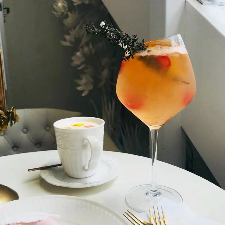 ins Red Restaurant Crystal Lighted Red Cup High - foot Wine Cup High - value Cocktail Cup Soda Cup