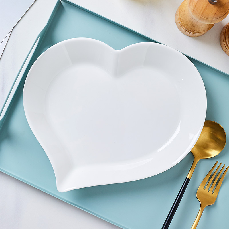Jingdezhen new ipads China tableware heart - shaped plate household plates salad plate microwave white ceramic 0