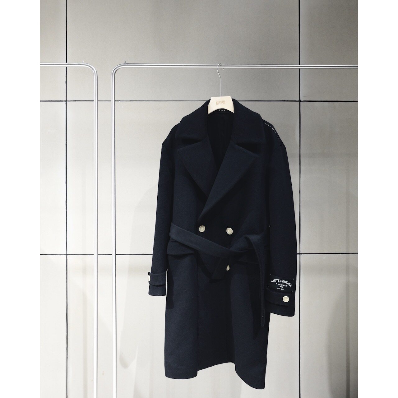 ViViiVii ®️ V-Quality ®️ Contemporary popular cutting heavy cashmere soft-shaped black coat