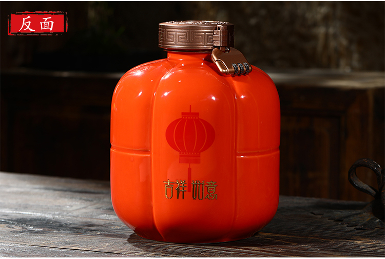 Jingdezhen ceramic jars persimmon bottles creative hip flask household seal wine bottle is empty 1 catty 5 jins of gift box