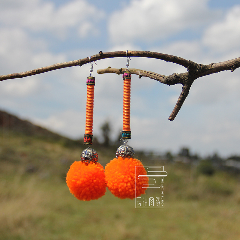 Cloud Accessories Totem Original Design Handmade Female Ornaments National Wind Personality Handknitted Suede Earrings Earrings Earrings Earrings Earrings-Taobao
