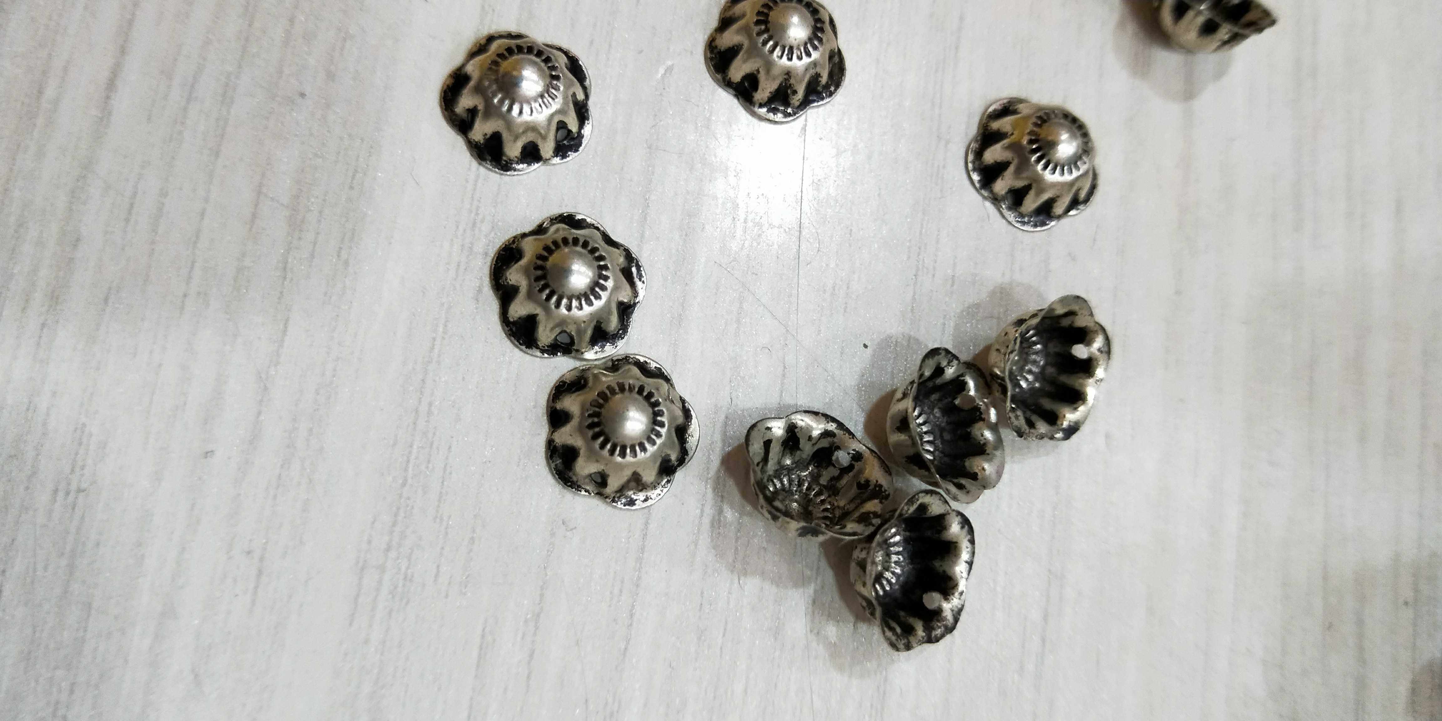 Silver bubble Yunnan Yi hat clothing belt silver jewelry Dasanhua 200 capsules a pack