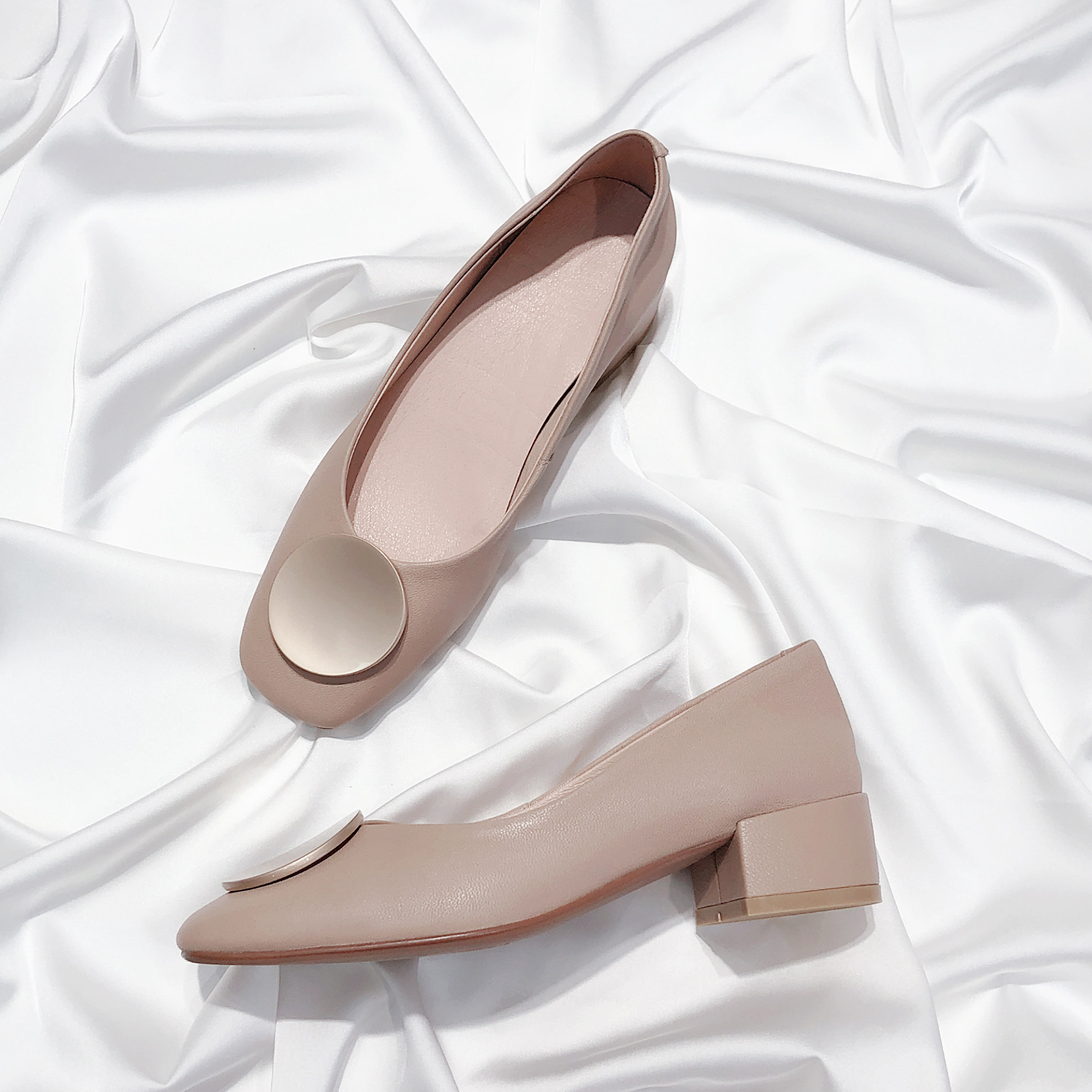 Senyu Haixiang 2022 new leather simple all-match soft leather grandma shoes thick heel medium heel all-match single shoes women