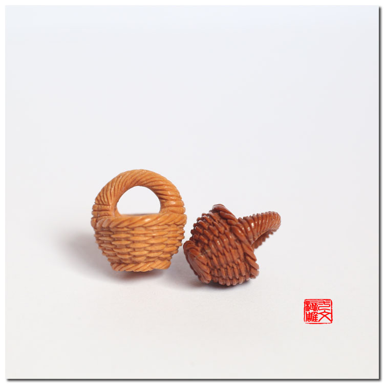 Peach Core Engraving Boutique Flower Basket Wild Qinling Dragon Tattohu Pure Handcrafted Fine Carved Small Basket High-end Customized Peach Basket
