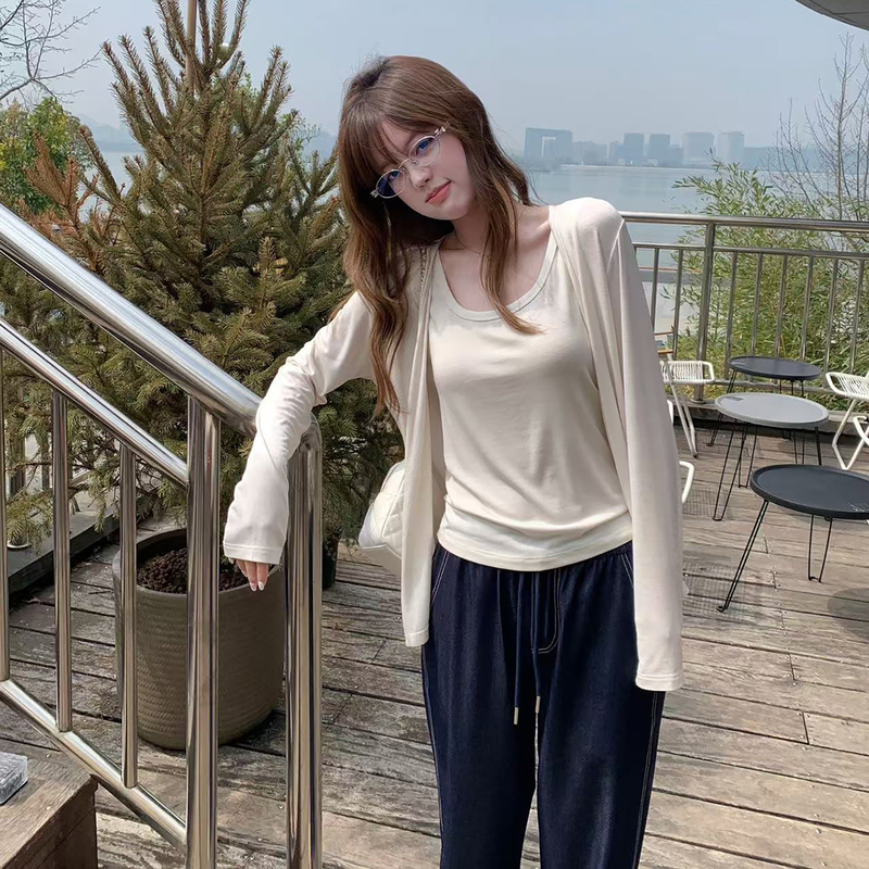 Cream Bus Paper-Thin Cardigan Lyocell Tencel Super Soft and Smooth! Matches Perfectly with All Summer Camisoles Cream Bus Paper-Thin Cardigan Lyocell Tencel Super Soft and Smooth! Matches Perfectly with All Summer Camisoles
