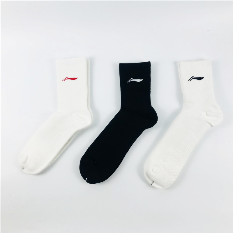 Vớ bóng tại chỗ Li Ning tài trợ CBA ưu tú vớ được tài trợ vớ cao bóng rổ vớ vớ thể thao dưới cùng dày 	giá quần áo bóng rổ trẻ em