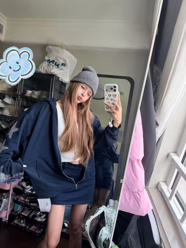 Autumn New Korean Style Fashionable Loose Casual Star Rhinestone Hooded Sweatshirt Jacket + Short Skirt Pants Set Autumn New Korean Style Fashionable Loose Casual Star Rhinestone Hooded Sweatshirt Jacket + Short Skirt Pants Set