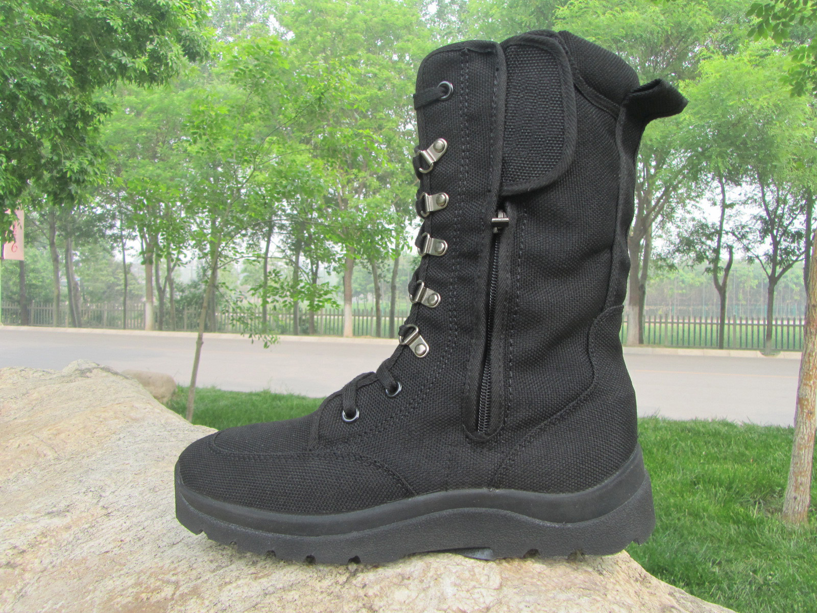 Spring and autumn black high waist outdoor training shoes single boots work shoes non-slip wear-resistant mountaineering boots construction site shoes summer breathable