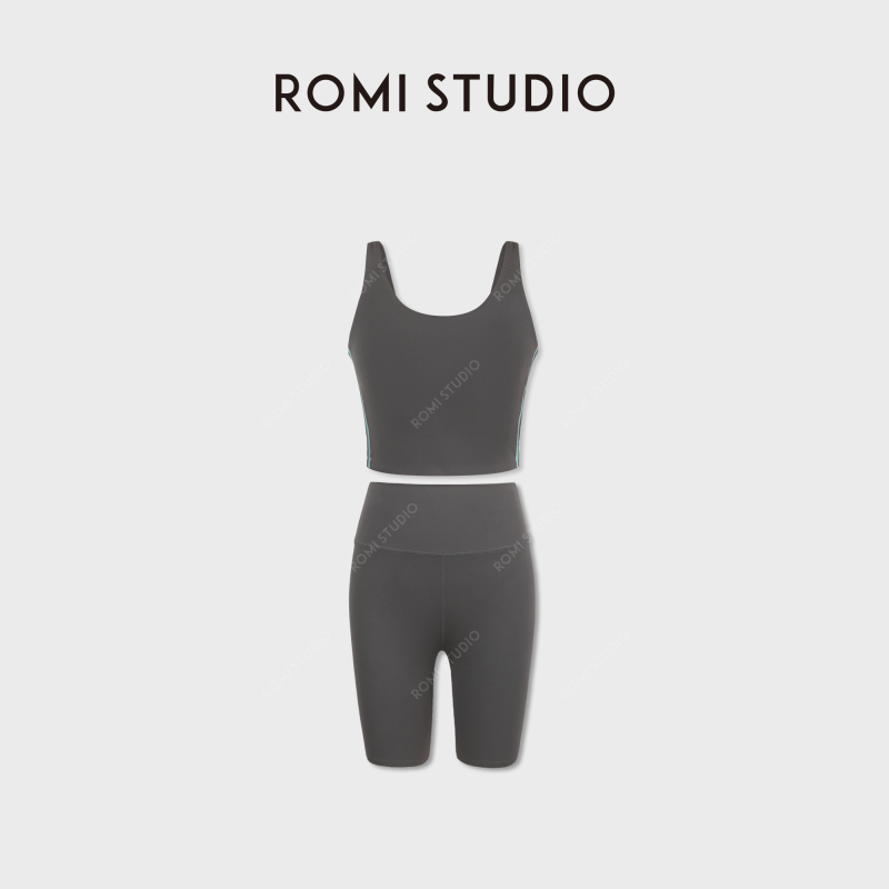 Romi Studio Four-Way Stretch Nylon Comfortable and Skin-Friendly U-Neck Tank Top + Leggings Rwdrx91676