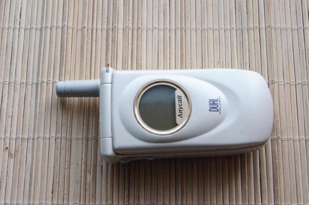 Samsung A288 classic flip original national bank nostalgic antique old mobile phone without refurbishment good condition