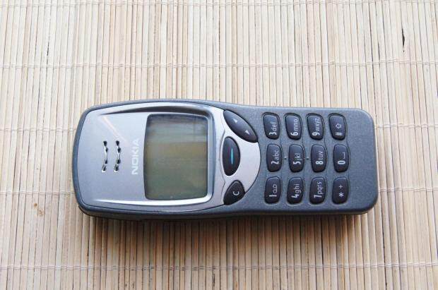 Second-hand Nokia Nokia 3210 original National Bank classic nostalgic antique old mobile phone without refurbishment