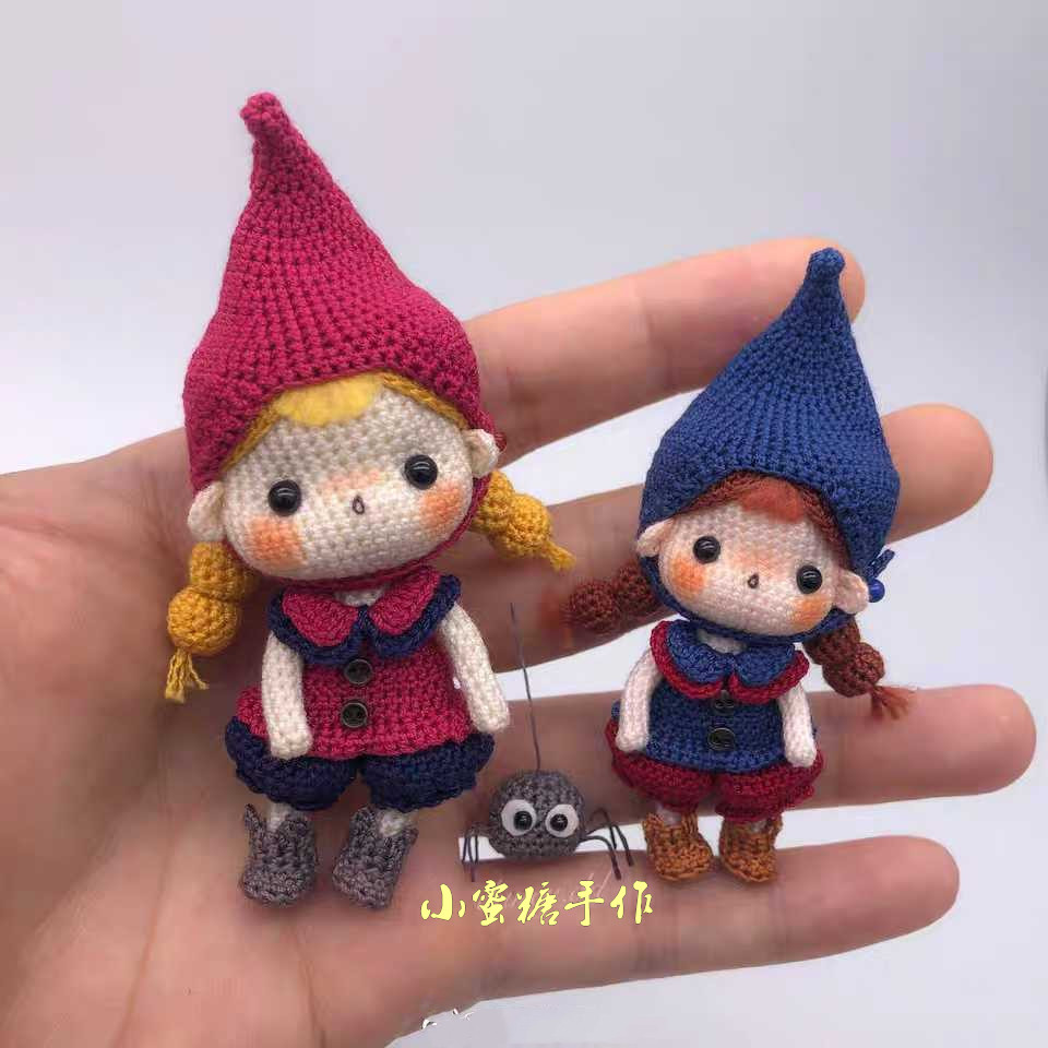 Handmade DIY crochet wool doll 166 Halloween little Chinese electronic illustration tutorial cute baby doll model