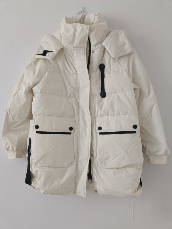 Full Store Clearance: Goose Yellow Hooded Casual down Jacket Full Store Clearance: Goose Yellow Hooded Casual down Jacket
