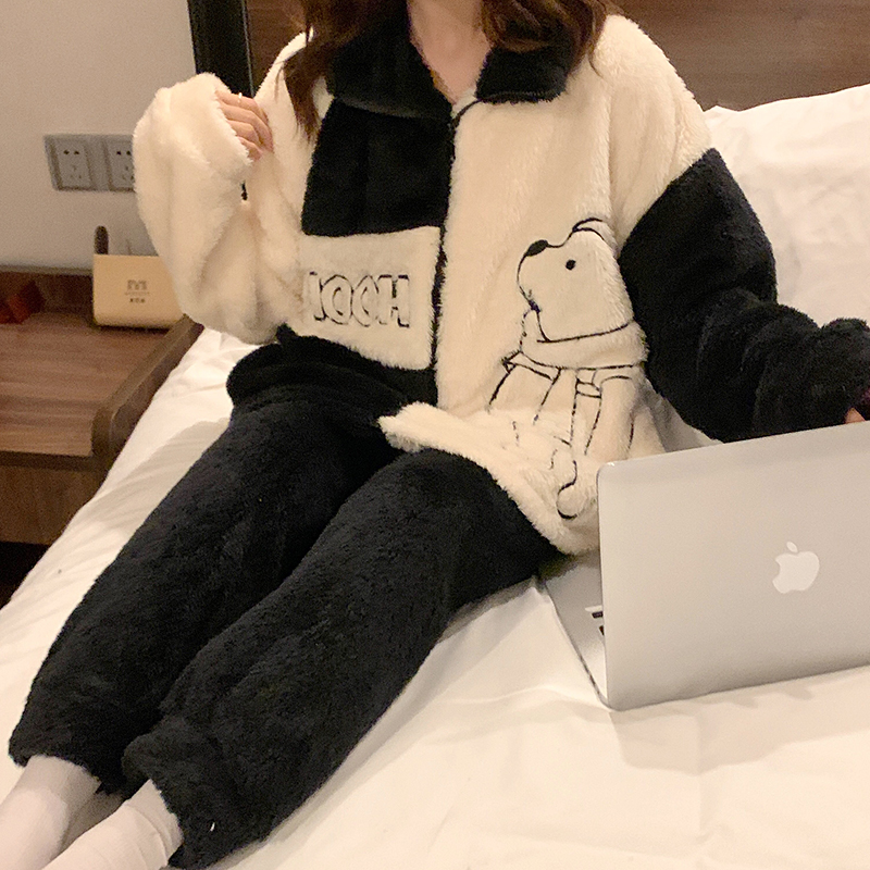 Small Bear Vini Holiday ~ Hit the Thins Wind autumn Winter Coral Fleece Pyjamas Girls Warm Home Clothing Lovers Suit
