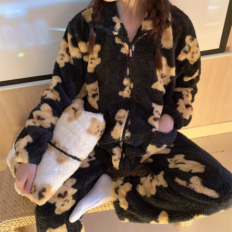 Black sugar plus ice ~ good wearing self-reserved teddy bear cartoon pyjamas woman winter coral suede thickened with velvet flannel