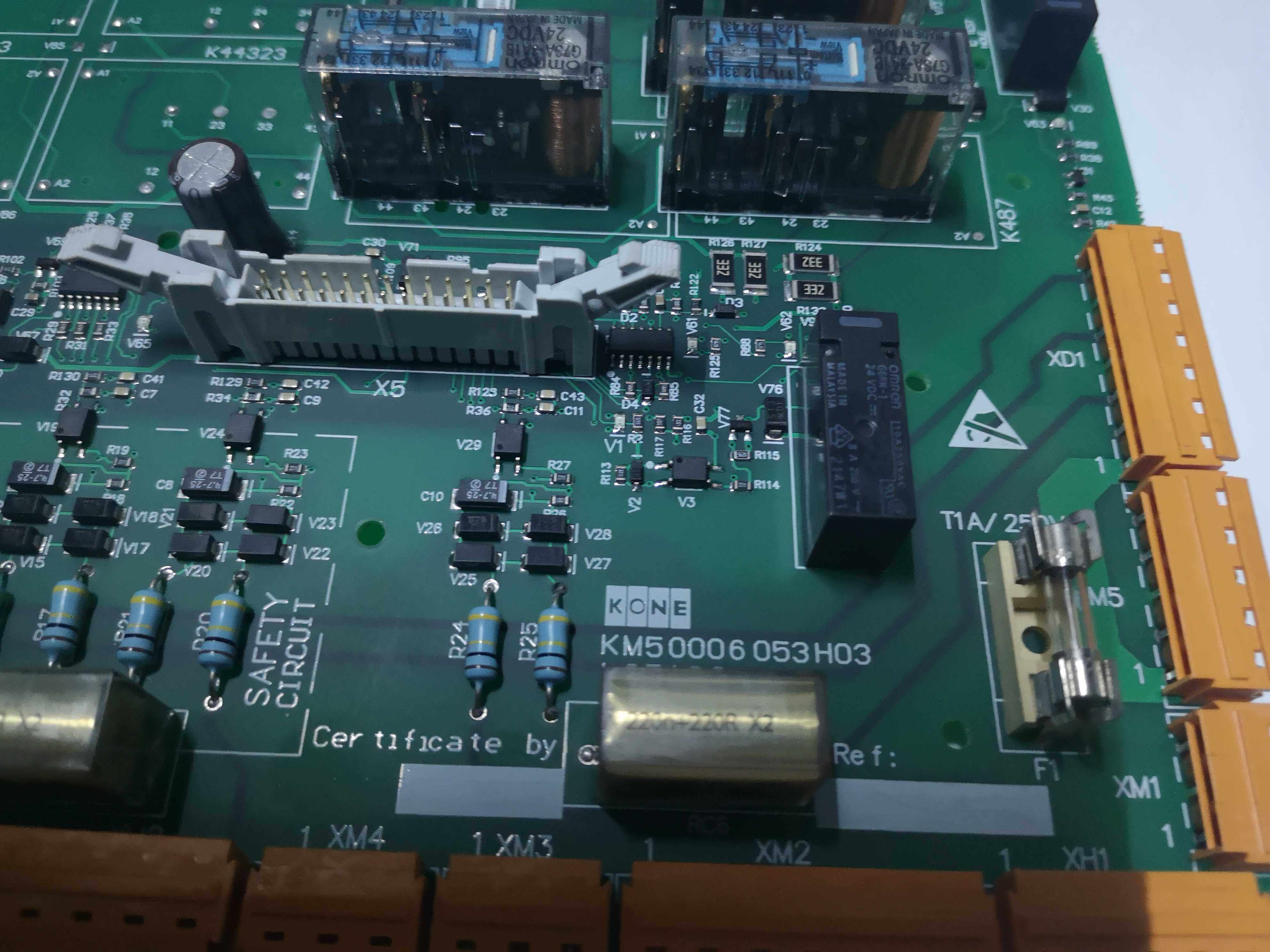 Through Force Lift Accessories Giants Thong Force Safety Loop Board KM50006052G01