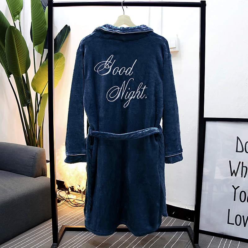 Giải phóng mặt bằng GN flannel áo choàng chữ Hàn Quốc phiên bản của nam giới và phụ nữ dày dài tay áo choàng tắm những người yêu thích mùa xuân và mùa thu và mùa đông giải trí lỏng