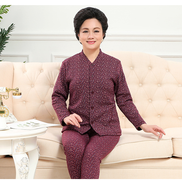 Trung niên phụ nữ lớn tuổi cộng với nhung cardigan bộ từ mẹ sang đồ lót ấm dày kích thước lớn quần mùa thu đúp lớp V-cổ.