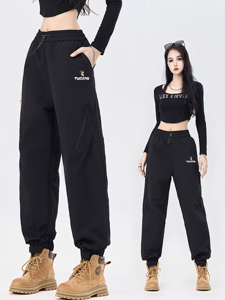 Woodpecker Women's Outdoor Hiking Pants for Autumn and Winter, Windproof, Waterproof, Thickened, Paratrooper Quick-Drying Workwear Sports Mountaineering Pants