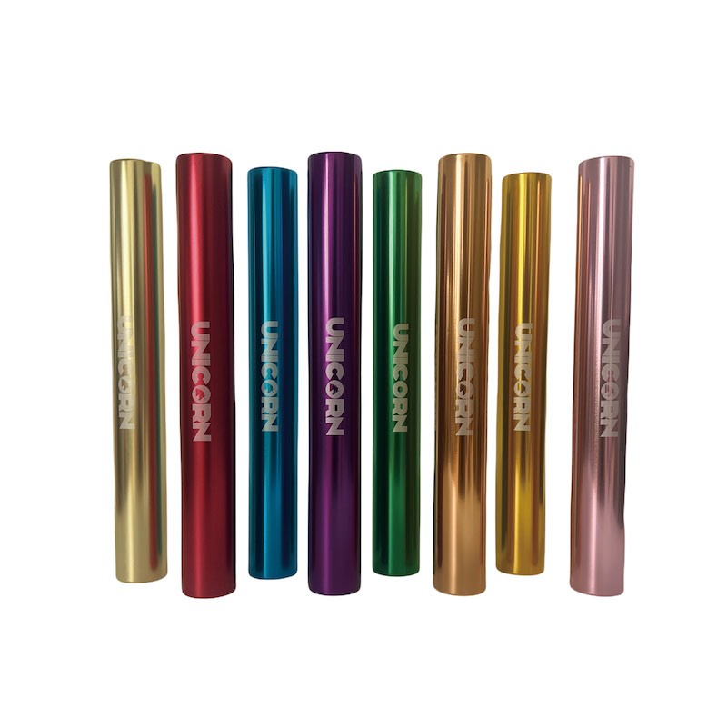 アルミ合金製バトン製品はIAAF認証基準に準拠しており、8色レーザーロゴが付いています。