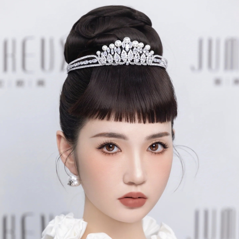 Hepburn-Style Luxurious Zircon Bridal Wedding Crown, Birthday Crown, Fashionable and Fairy-Like Wedding Makeup, White Veil Crown