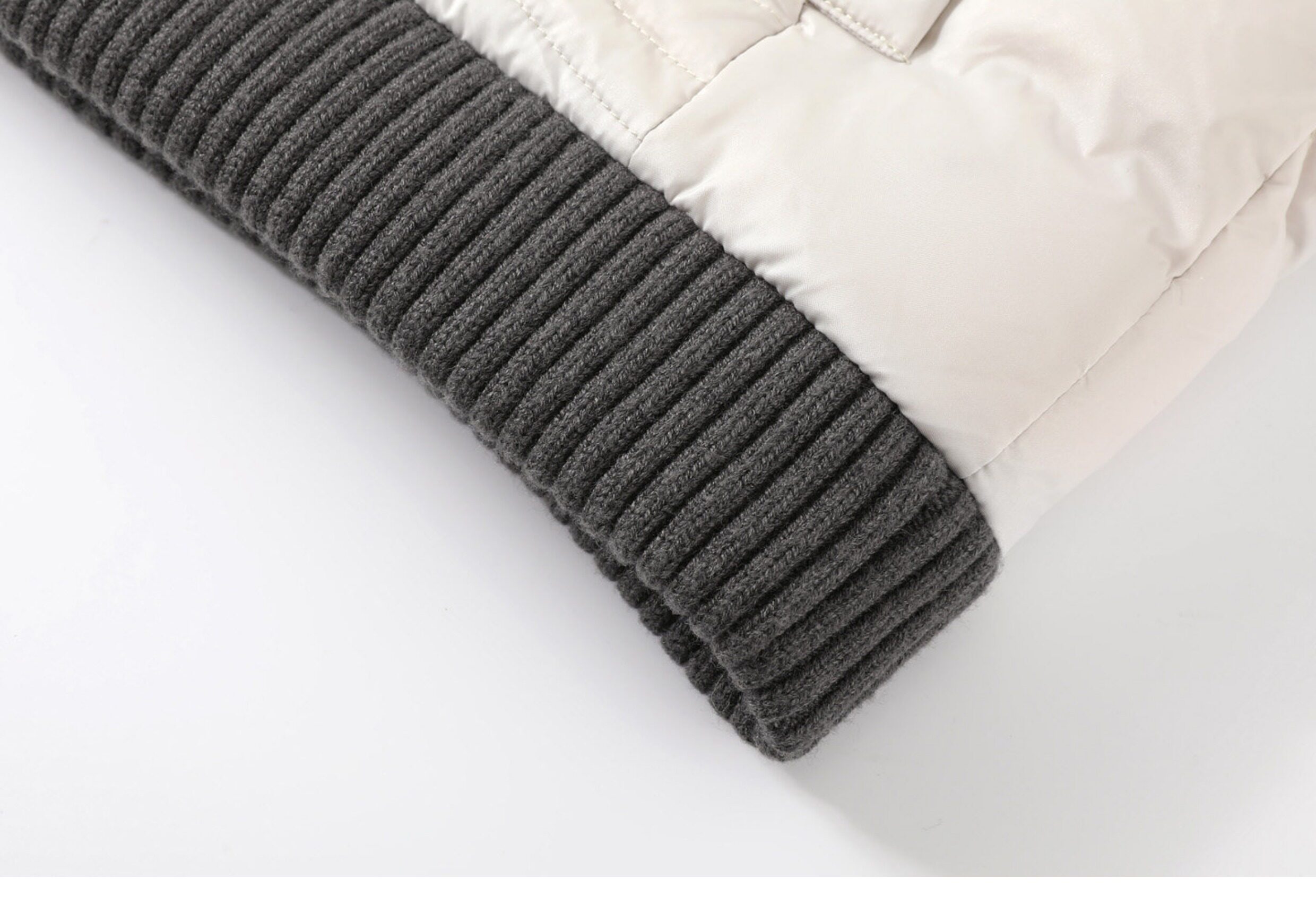 TAICHIISM 131g Wool-Blend Knit Paneled Down Slim Jacket