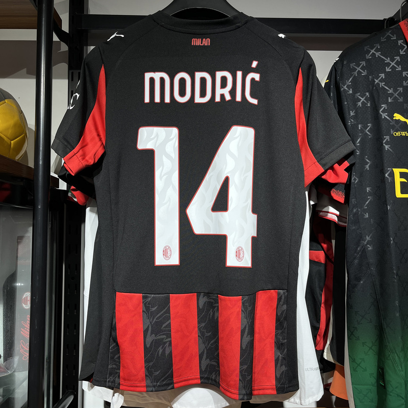 Kitsbox Genuine 25/26 Ac Milan Home Short-Sleeved Fan Version Jersey 779962-01 Kitsbox Genuine 25/26 Ac Milan Home Short-Sleeved Fan Version Jersey 779962-01